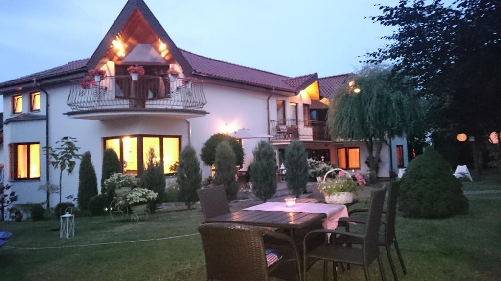 Villa Czarli Мендзиздрое Екстериор снимка